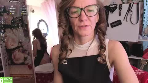 Snapshot of jesica_moon_peachyy chatting on 05.19.26 jesica_moon_peachyy online show from 05.19.26