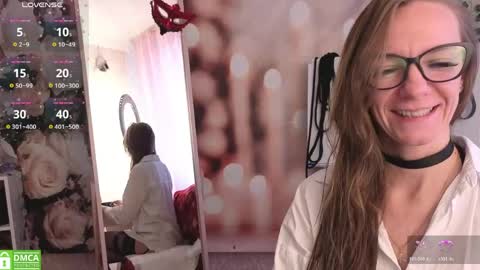 Snapshot of jesica_moon_peachyy chatting on 05.27.26 jesica_moon_peachyy online show from 05.27.26