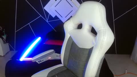 Snapshot of jesiclark chatting on 12.03.24 sofi online show from 12.03.24