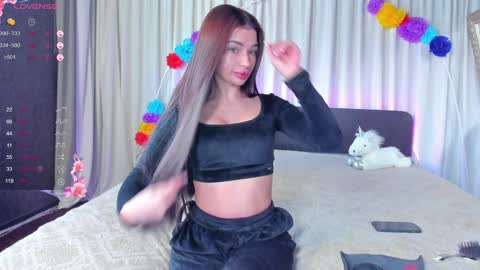 Snapshot of jesikalooove chatting on 03.05.25 Jesika online show from 03.05.25