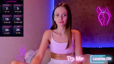 Snapshot of jess_kahawaty chatting on 09.16.25 Jess online show from 09.16.25