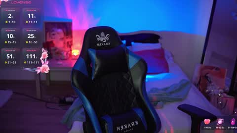 Snapshot of jessa__smith chatting on 02.12.25 hello my name is Hanna online show from 02.12.25