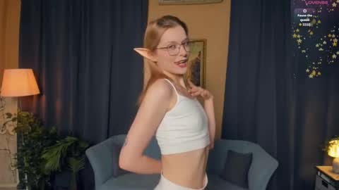 Snapshot of jessdail chatting on 11.05.25 Jess online show from 11.05.25