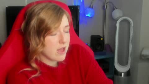 Snapshot of jessebangs chatting on 02.05.25 Jesse online show from 02.05.25