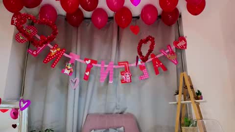 bella  adams online show from 02.15.25