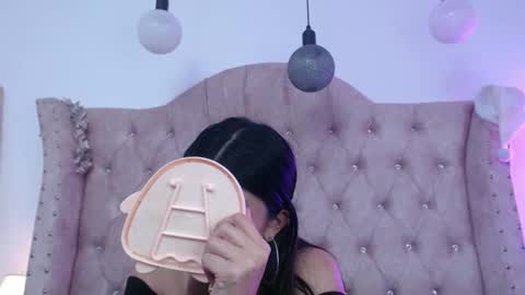 Jessica  online show from 04.21.26
