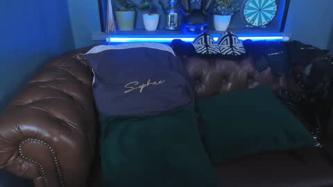 Snapshot of jessica_foxie chatting on 01.21.25 Jessica online show from 01.21.25