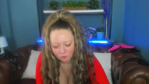 Snapshot of jessica_foxie chatting on 02.20.25 Jessica online show from 02.20.25