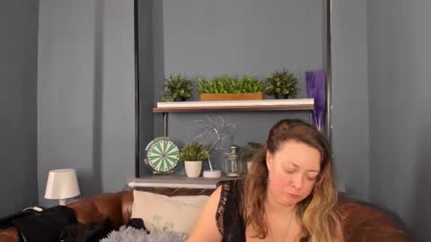 Snapshot of jessica_foxie chatting on 03.11.25 Jessica online show from 03.11.25