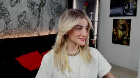 Snapshot of jessica_lisbon chatting on 04.10.26 Jessica online show from 04.10.26