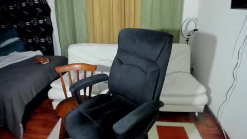 Snapshot of jessica_rabbit777_ chatting on 02.07.25 jessica_rabbit777_ online show from 02.07.25