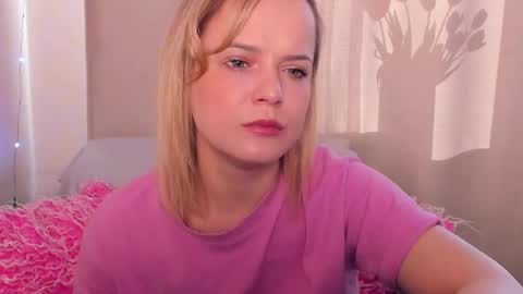 Snapshot of jessicabeverly chatting on 03.15.26 JessicaBeverly online show from 03.15.26