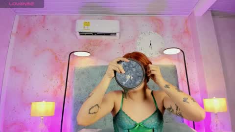 JESSI AND NAOMI online show from 11.03.25