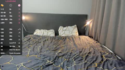 Snapshot of jessicamooon chatting on 02.25.26 JessicaMooon online show from 02.25.26