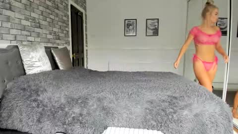 Snapshot of jessiebella0210_ chatting on 10.18.25 jessiebella0210_ online show from 10.18.25