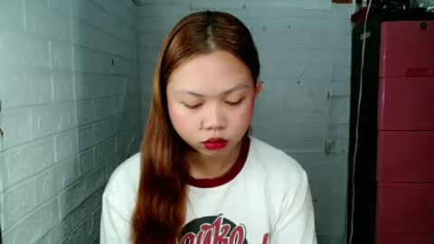Snapshot of jessiefoxx0 chatting on 04.22.26 Jessie online show from 04.22.26