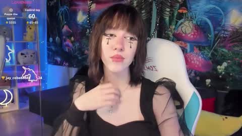 jessiefrost online show from 10.31.25