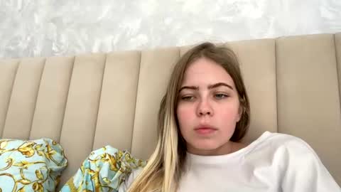 Snapshot of jessika_evans chatting on 06.14.26 jessika_evans online show from 06.14.26