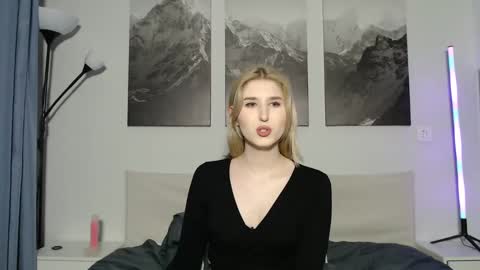 jessstonem online show from 12.28.24