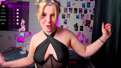 Snapshot of jessy_demon chatting on 04.05.26 Jessy online show from 04.05.26