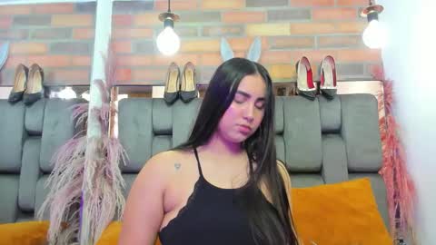 Snapshot of jessyjcortes chatting on 10.23.25 JESSY CORTES online show from 10.23.25