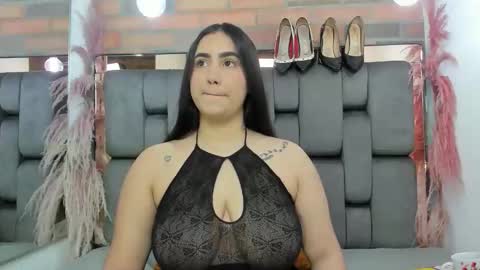 Snapshot of jessyjcortes chatting on 11.05.25 JESSY CORTES online show from 11.05.25