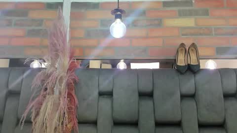 Snapshot of jessyjcortes chatting on 11.30.25 JESSY CORTES online show from 11.30.25