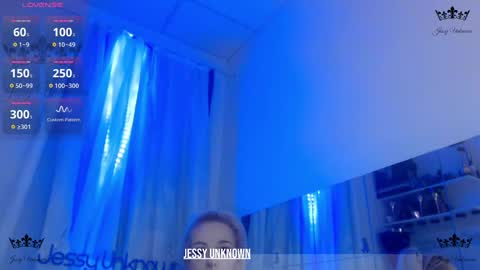 Snapshot of jessyunknown chatting on 01.10.25 Jessy Unknown online show from 01.10.25