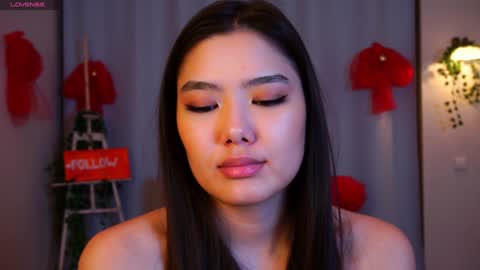 Hi all. My name is Naomi and Im glad to see you in my room  online show from 01.07.25