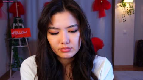 Hi all. My name is Naomi and Im glad to see you in my room  online show from 01.08.25