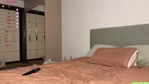 Mona online show from 12.05.24