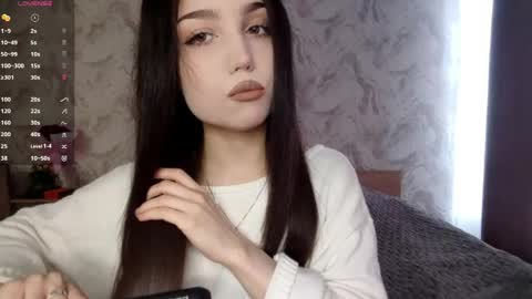 I am Gina ntmu Lets hit 10 Thumbs Up together online show from 04.29.26