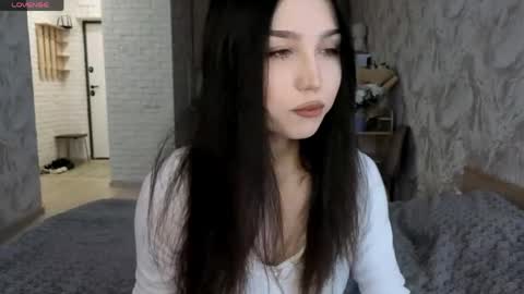 I am Gina ntmu Lets hit 10 Thumbs Up together online show from 05.20.26