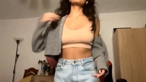 Snapshot of jettycuteeva chatting on 11.04.25 Eva online show from 11.04.25