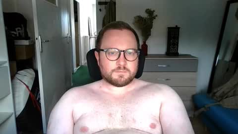 Snapshot of jeuneloup92 chatting on 09.20.25 jeuneloup92 online show from 09.20.25