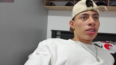 Snapshot of jey_cox23 chatting on 12.24.24 jey cox online show from 12.24.24