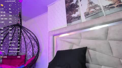 Snapshot of jeyandblae_ chatting on 12.10.24 Jey online show from 12.10.24