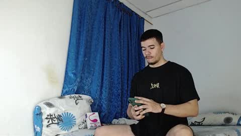 Snapshot of jeycob_happy97 chatting on 01.09.25 Juan David online show from 01.09.25