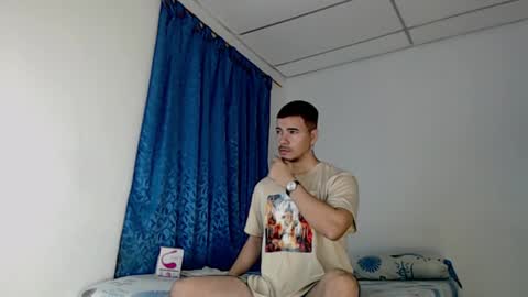 Snapshot of jeycob_happy97 chatting on 02.17.25 Juan David online show from 02.17.25