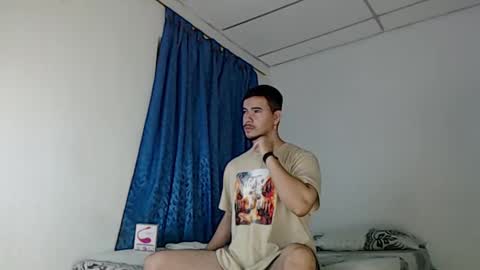 Snapshot of jeycob_happy97 chatting on 02.26.25 Juan David online show from 02.26.25