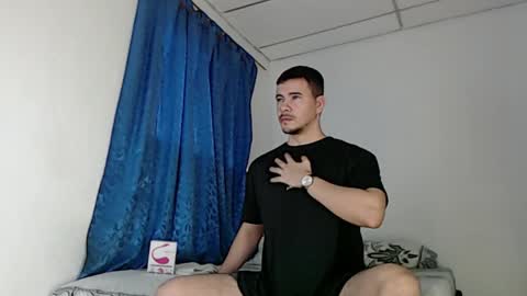 Snapshot of jeycob_happy97 chatting on 03.09.25 Juan David online show from 03.09.25