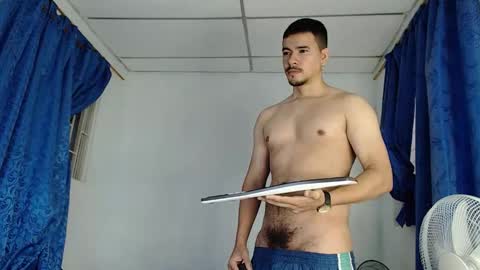 Snapshot of jeycob_happy97 chatting on 11.10.25 Juan David online show from 11.10.25