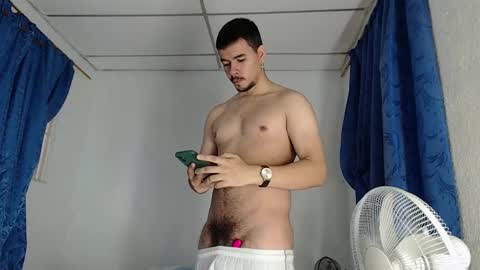 Snapshot of jeycob_happy97 chatting on 12.03.25 Juan David online show from 12.03.25