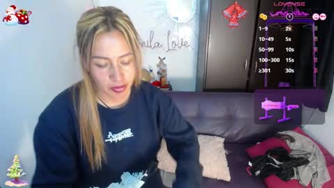 Snapshot of jezabel_purple chatting on 01.01.25 Camila online show from 01.01.25