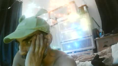 Snapshot of jglarsbel chatting on 05.24.26 jglarsbel online show from 05.24.26