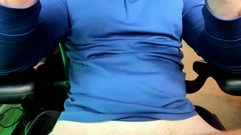 Snapshot of jhernandez13 chatting on 01.05.25 jhernandez13 online show from 01.05.25