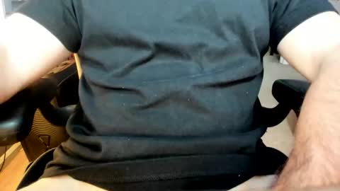 Snapshot of jhernandez13 chatting on 12.19.25 jhernandez13 online show from 12.19.25