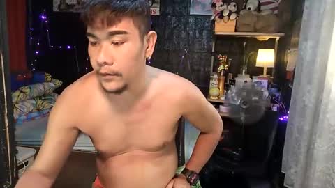 Snapshot of jherry26 chatting on 10.29.25 jherry26 online show from 10.29.25