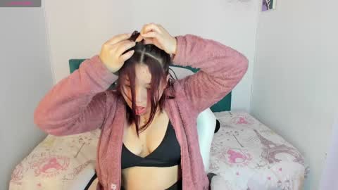 Snapshot of jhiinny_brownn chatting on 02.08.25 Jhiinny online show from 02.08.25