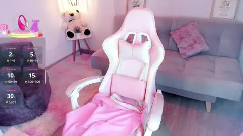 Snapshot of jhiinny_brownn chatting on 10.26.25 Jhiinny online show from 10.26.25